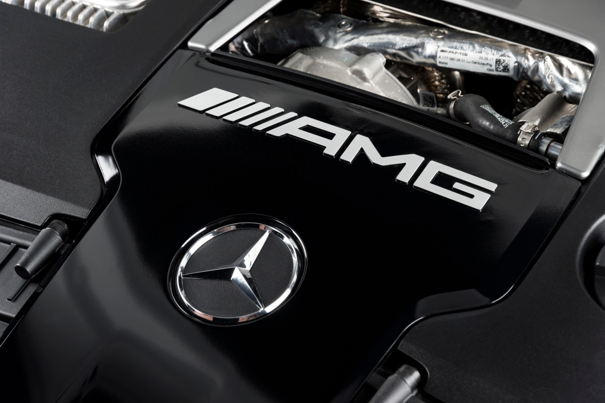 Motor Mercedes AMG.