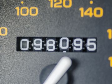 Cómo saber si el odómetro de un auto ha sido alterado