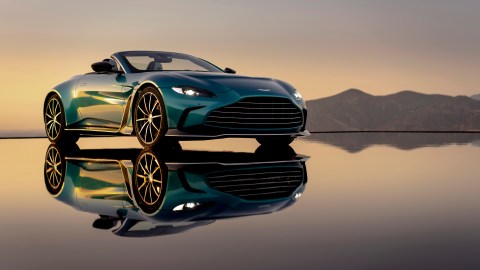 Aston Martin V12 Vantage Roadster