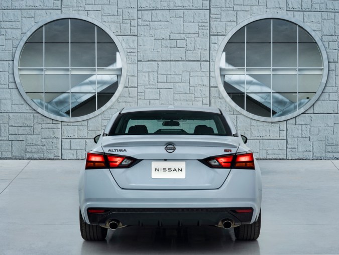 Nissan Altima 2023