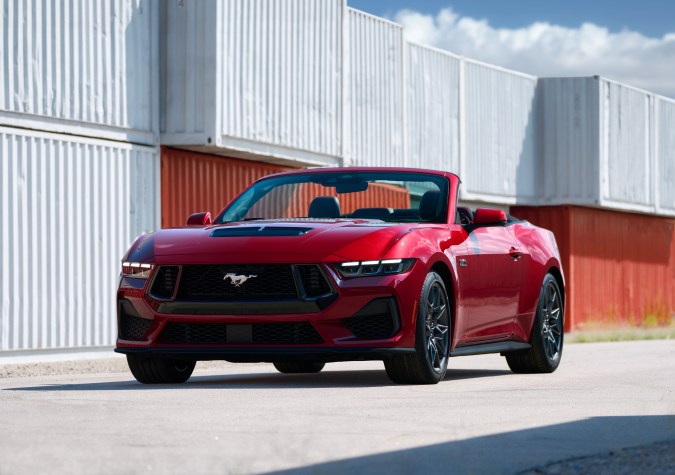 Ford Mustang 2024.