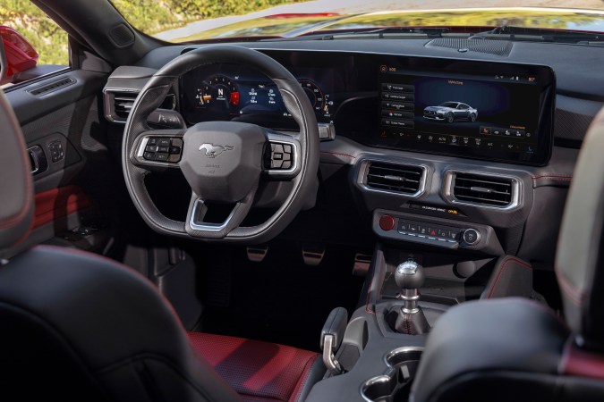 Ford Mustang 2024.