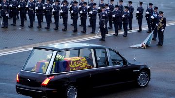Carro fúnebre de la reina Isabel II