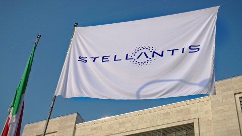 Logo Stellantis