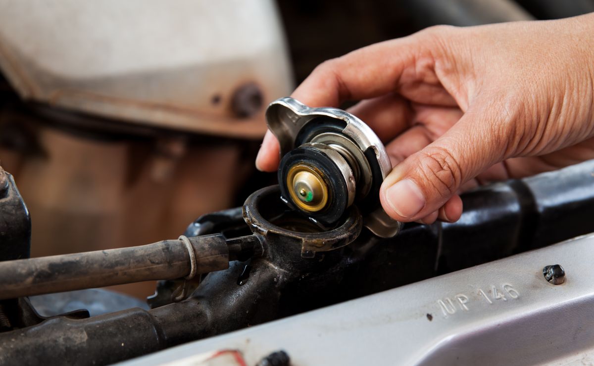 Síntomas que indican que el tapón de radiador del auto está en mal