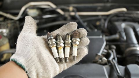 Incorrect spark plugs