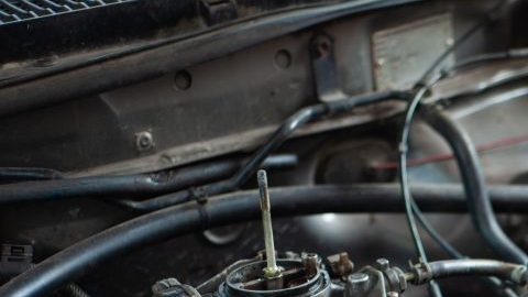 medio ajuste del motor del auto