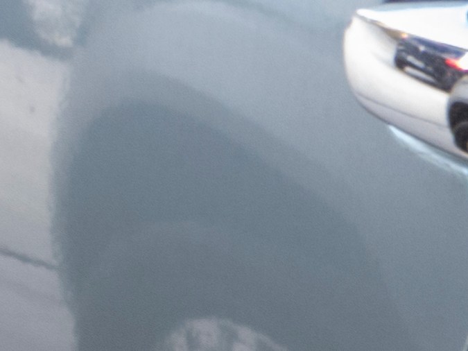 Tapón de gasolina de lado izquierdo.