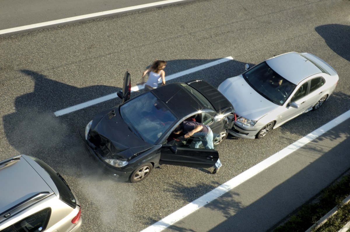 Foto de un accidente entre dos autos