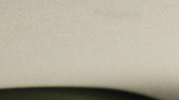 Foto de una adolescente durante su examen de manejo