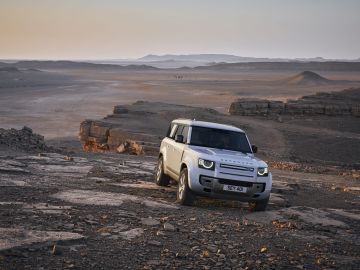 Land Rover Defender 130