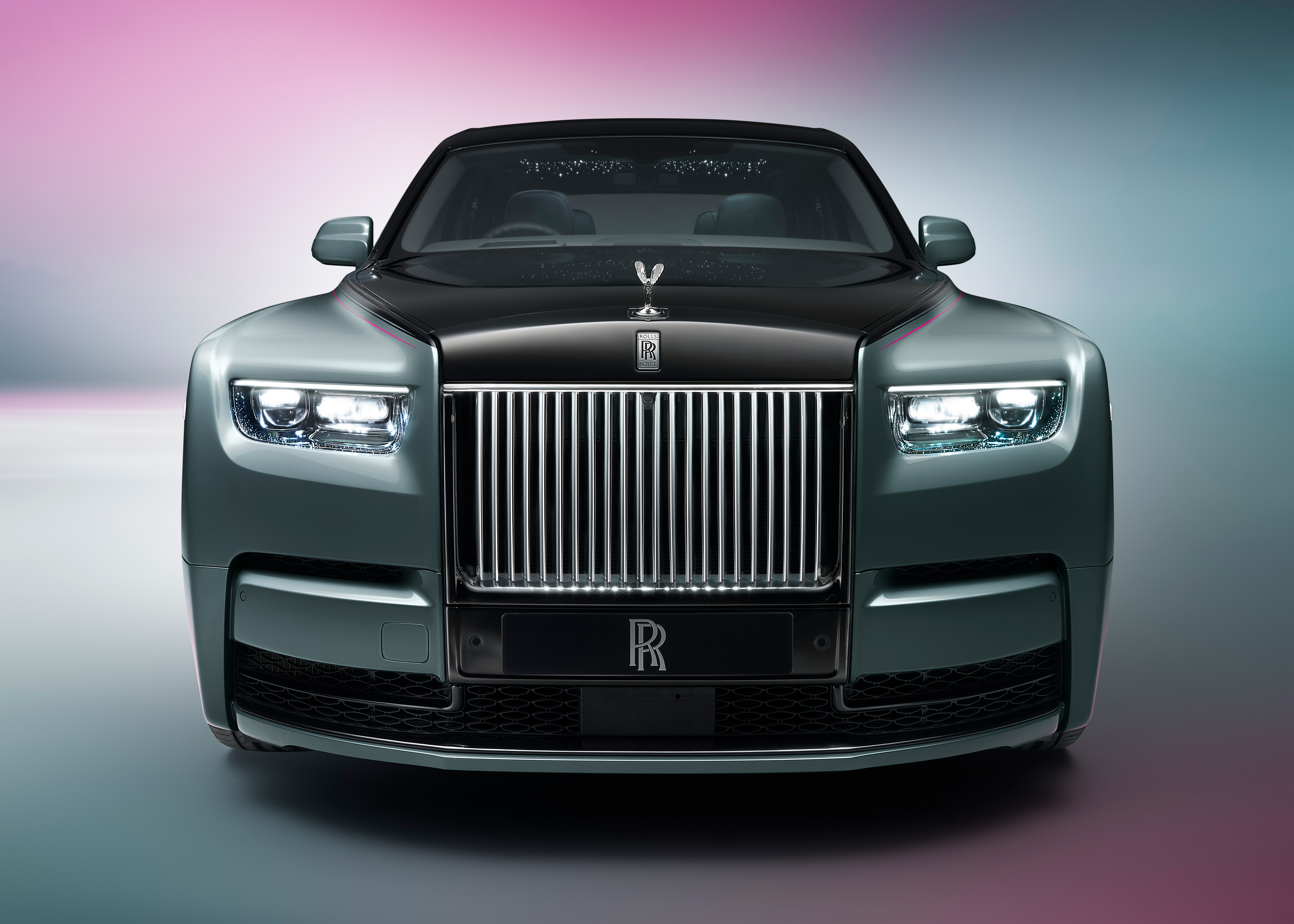 Rolls-Royce Phantom 2023.