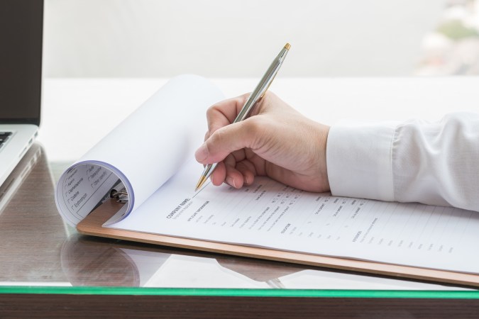 Cómo saber a que Corralón se llevaron mi Carro