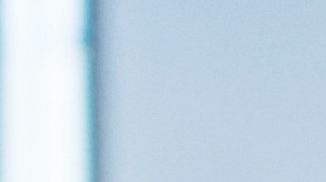 Foto de un hombre presentando un examen escrito