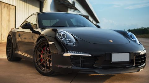 Porsche 911.