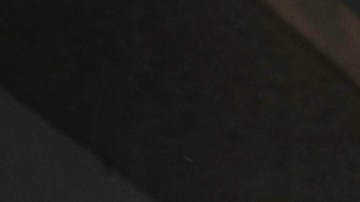 Tesla en auto lavado.