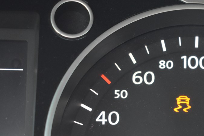 Luz de control de tracción.