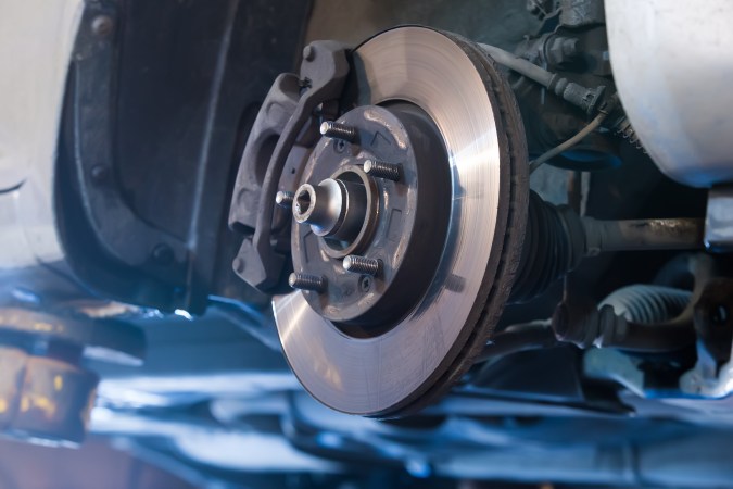 sistema de frenado de un auto