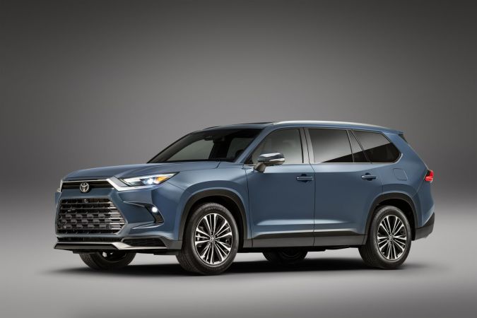 Toyota Grand Highlander 2024.