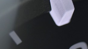 Elegir una marcha más larga al conducir sólo es recomendable para momentos de muy baja carga de motor