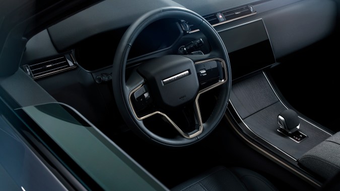 Range Rover Velar.