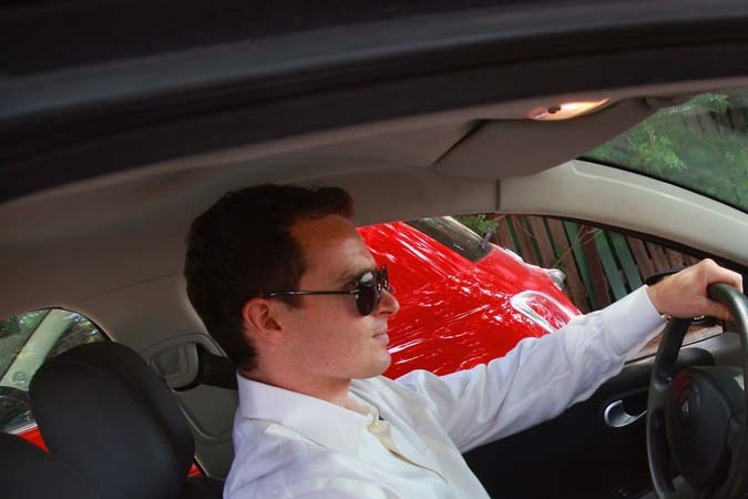 La valvulina se almacena en un pequeño depósito situado en la parte inferior de los automóviles