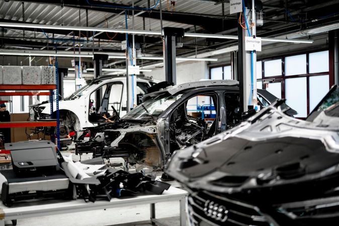 MaterialLoop Audi