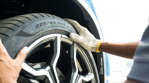 Cuidado de neumáticos del auto.