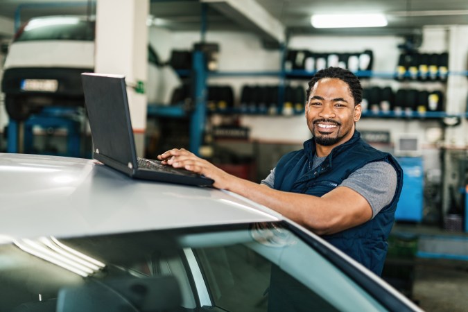 autozone refacciones cerca de mi ubicación