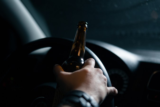 conducir sin licencia en Estados Unidos
