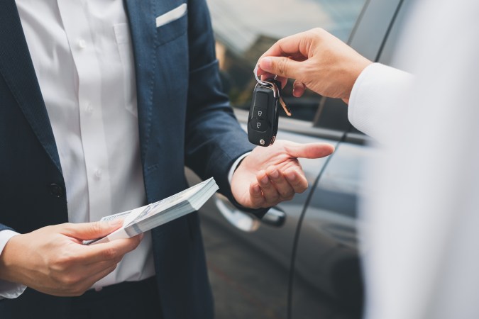 trampas de los vendedores de autos