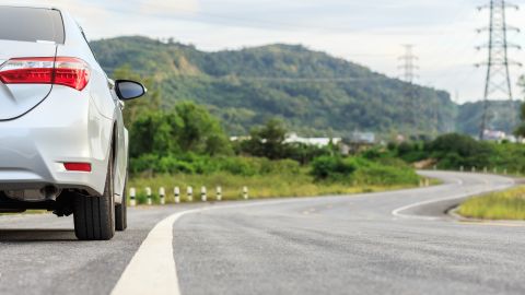 líneas del suelo en carreteras significado