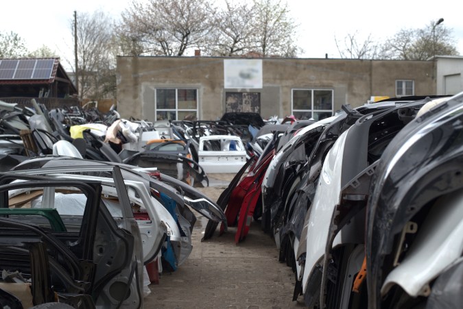 Comprar autopartes en yonke