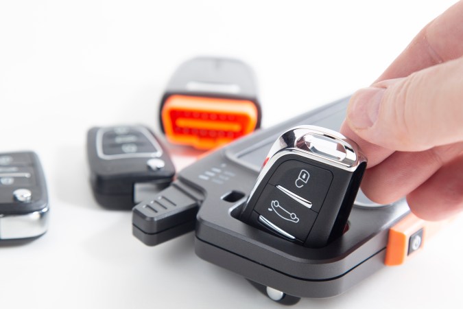 Llave de auto con chip.
