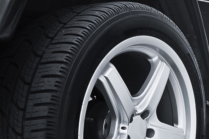llanta de auto