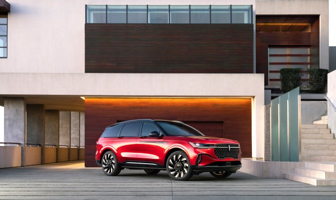 Lincoln Nautilus 2024.