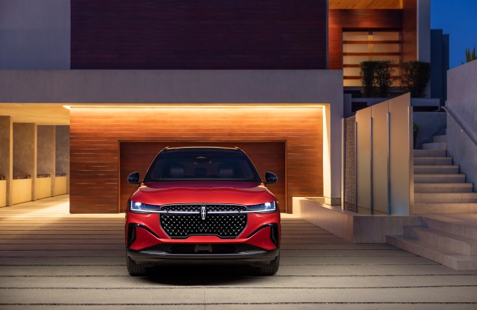 Lincoln Nautilus 2024.