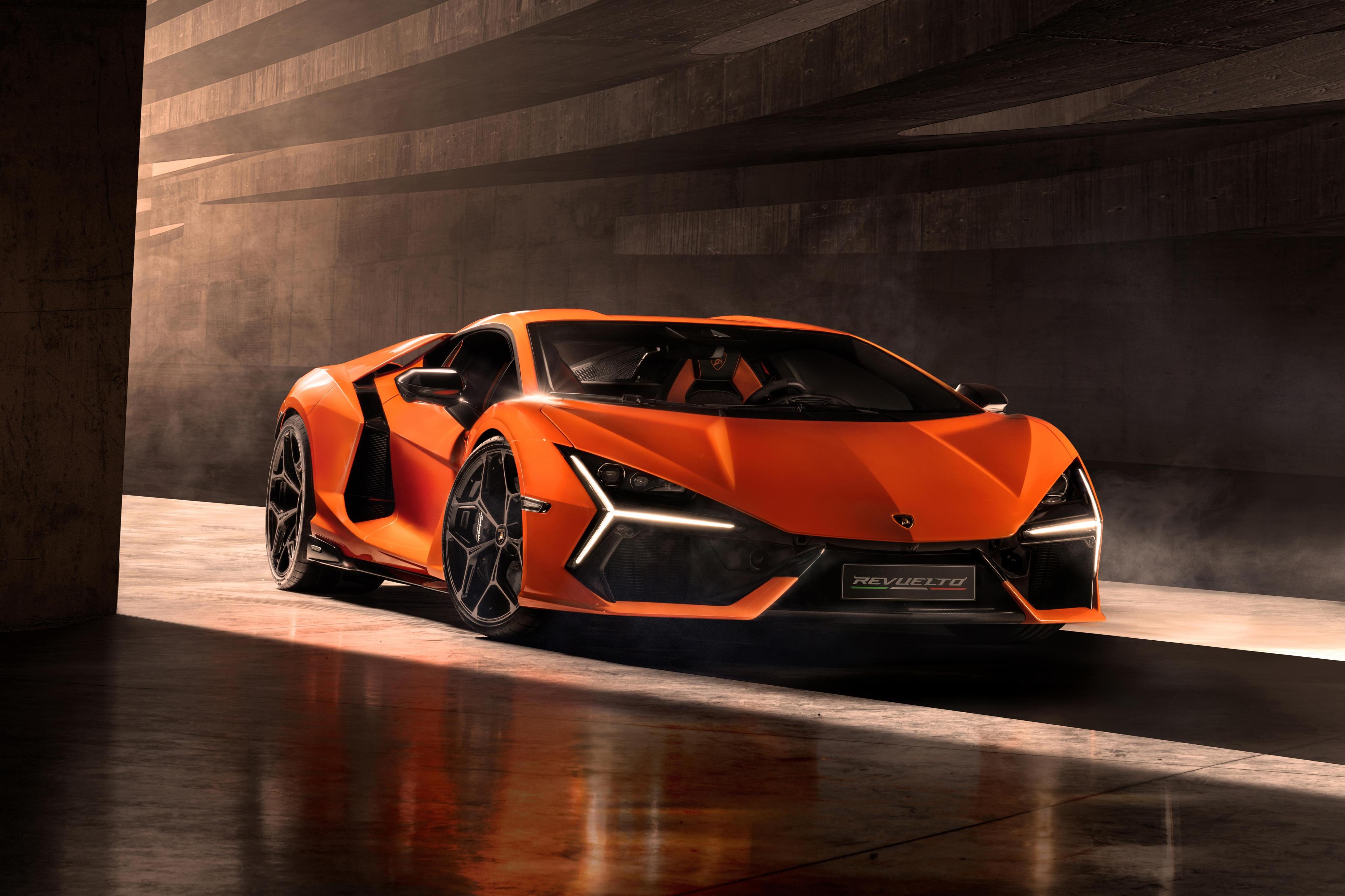 Lamborghini Revuelto: un hiperauto híbrido enchufable de 1,001 caballos de  fuerza - Siempre Auto