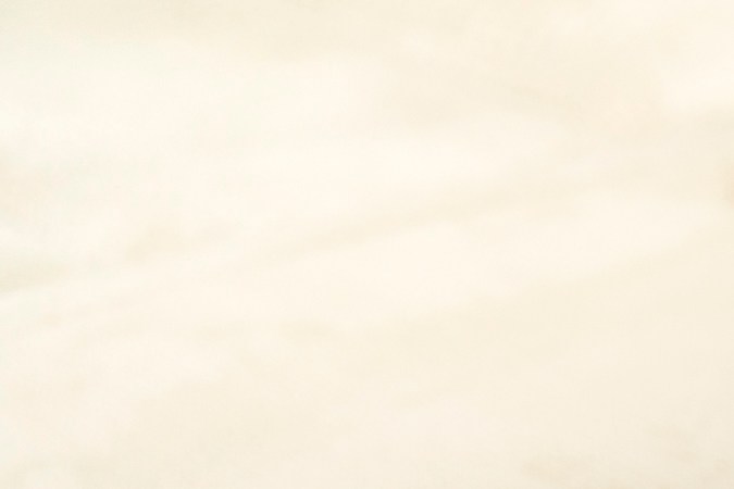 Asiento de coche manchado.