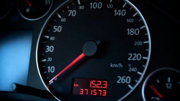 Cómo comprobar los km reales de un auto usado