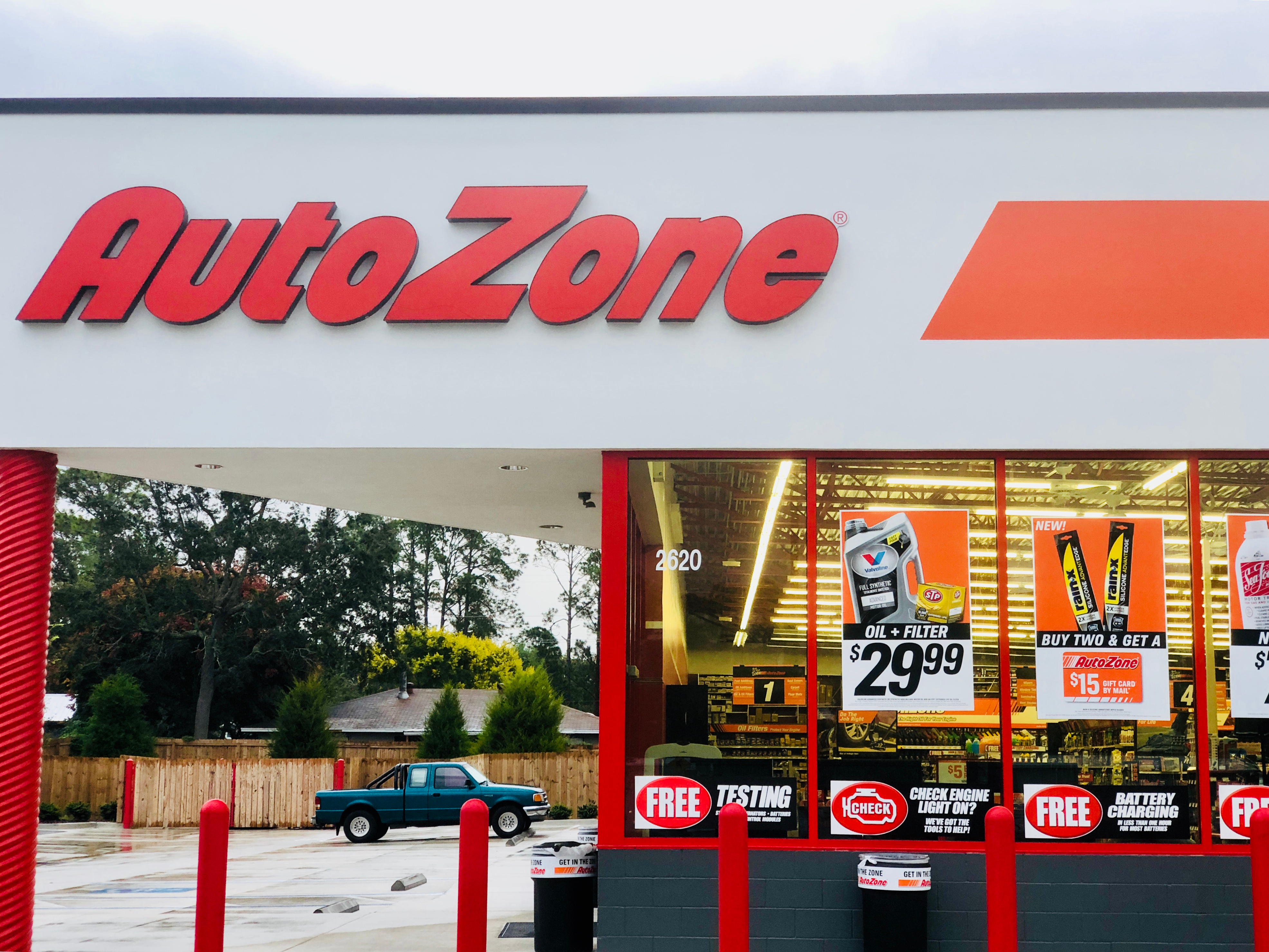 Autozone,Auto,Parts,Store,Front,Entrance.,Saint,Augustine,Florida,,Usa.