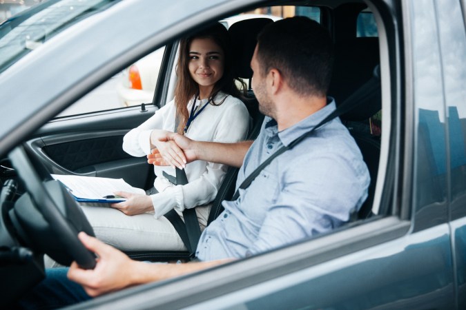 lugar donde se saca la licencia de conducir