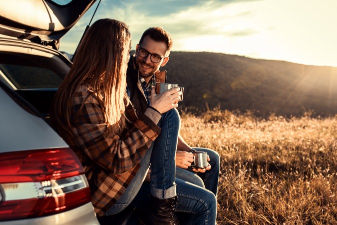 hacen el amor en el carro