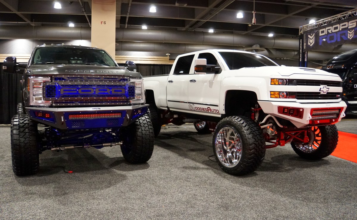 lifted square body chevy