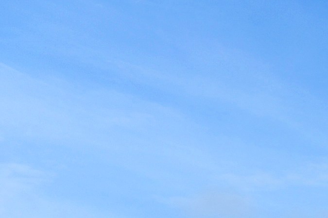 Señal de tráfico de grava suelta