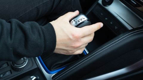 aprender a Conducir coche automático.