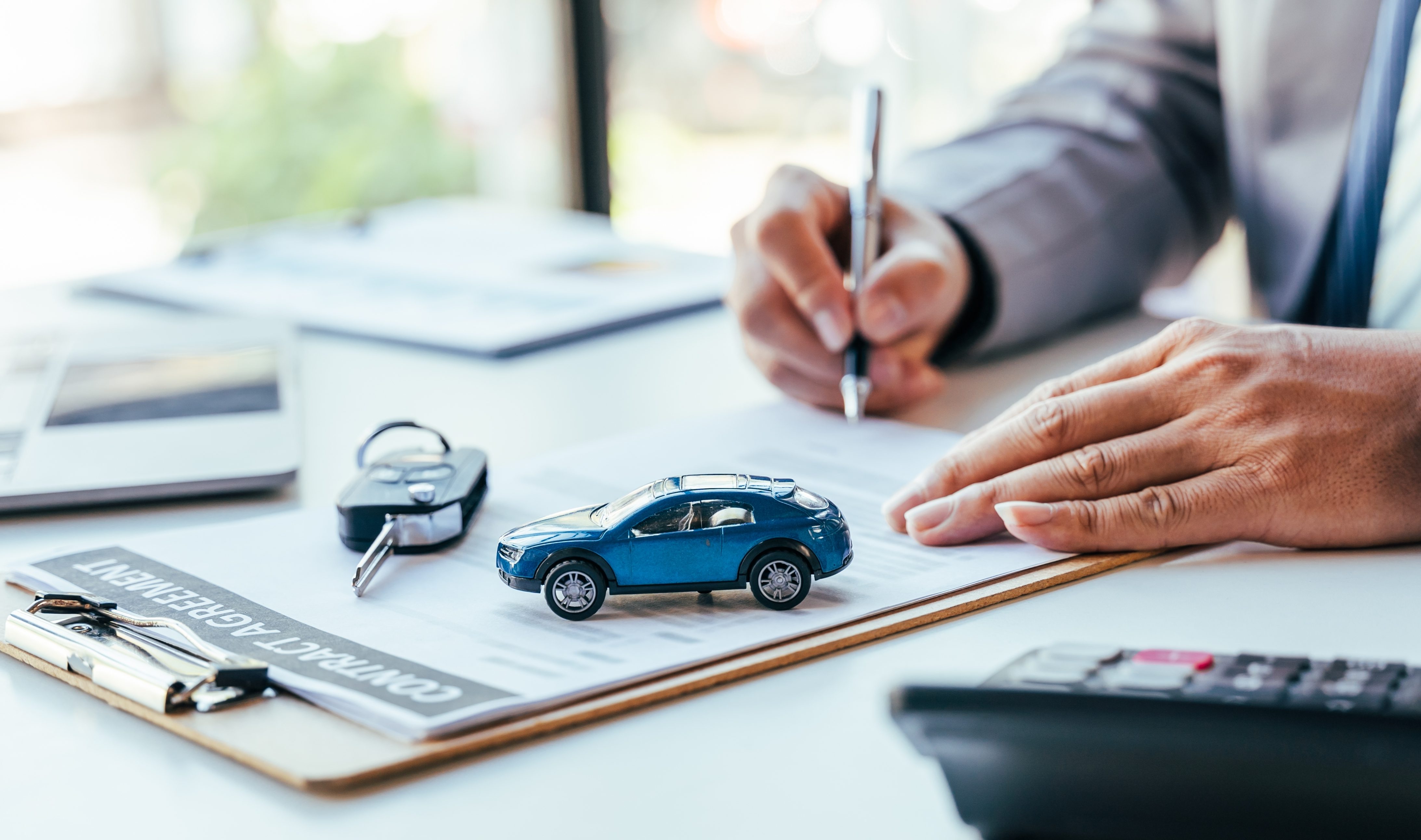 ¿Qué es un lien holder en un carro? - Siempre Auto