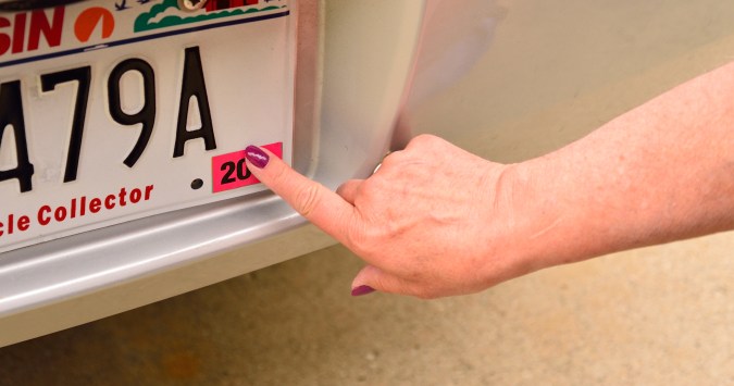 Renovación de sticker de placas cerca de mí