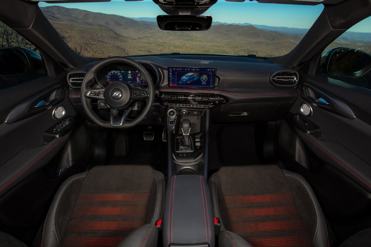 Interior del Dodge Hornet 2023.
