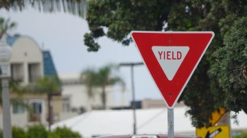 yield significado tránsito